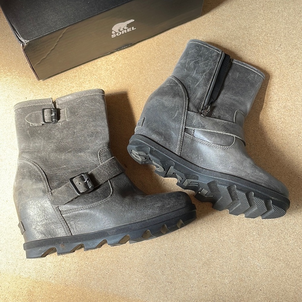 Womens joan of arctic sorel bootie size 8 in quarry grey